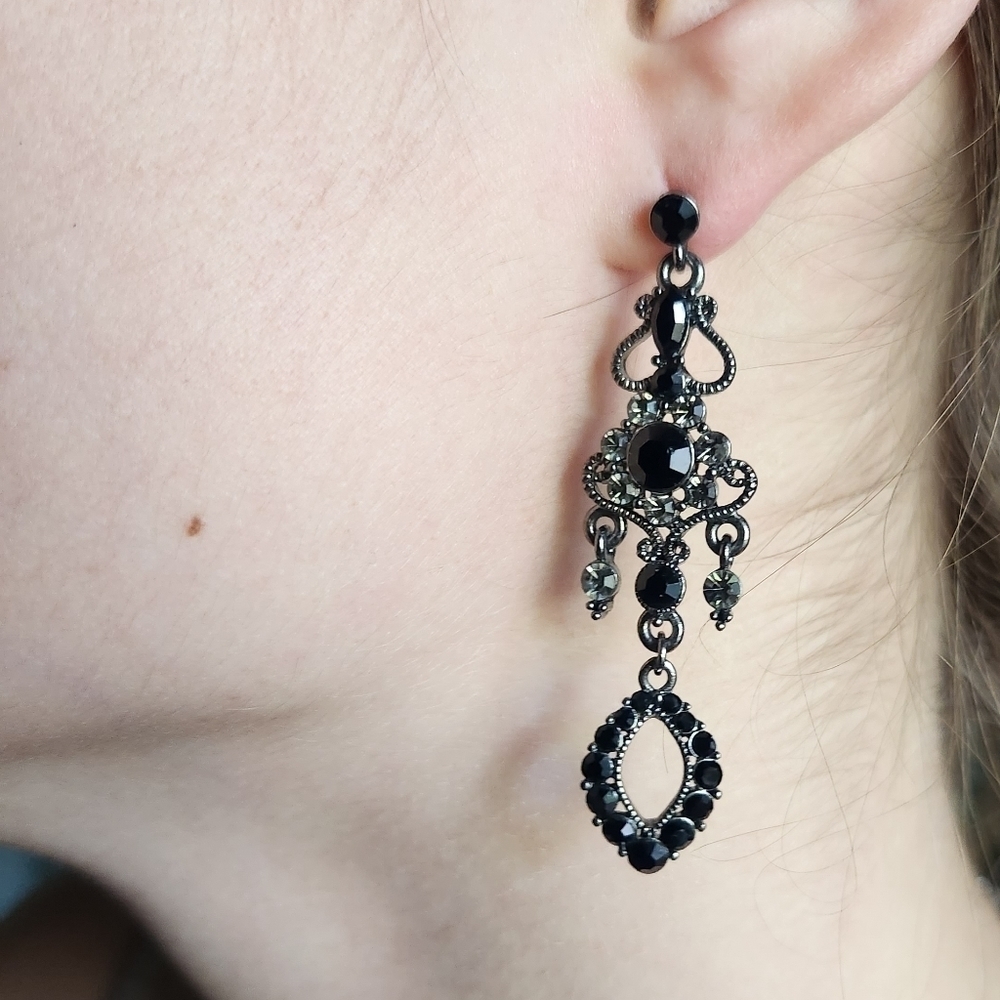 BOGO***Classy blackstone tear drop earrings